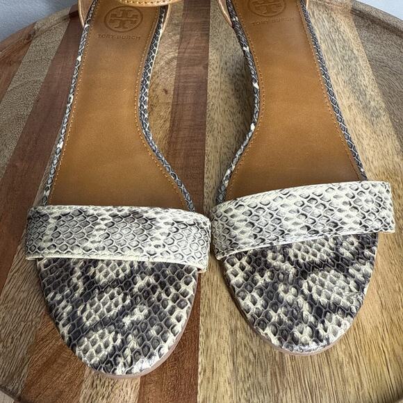 Tory Burch Snakeskin Savannah Wedge Sandal Ankle Strap‎ Sz. 9 Gold Logo Hardware - Picture 14 of 15